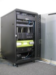 Replacing rack cabinet side panels
